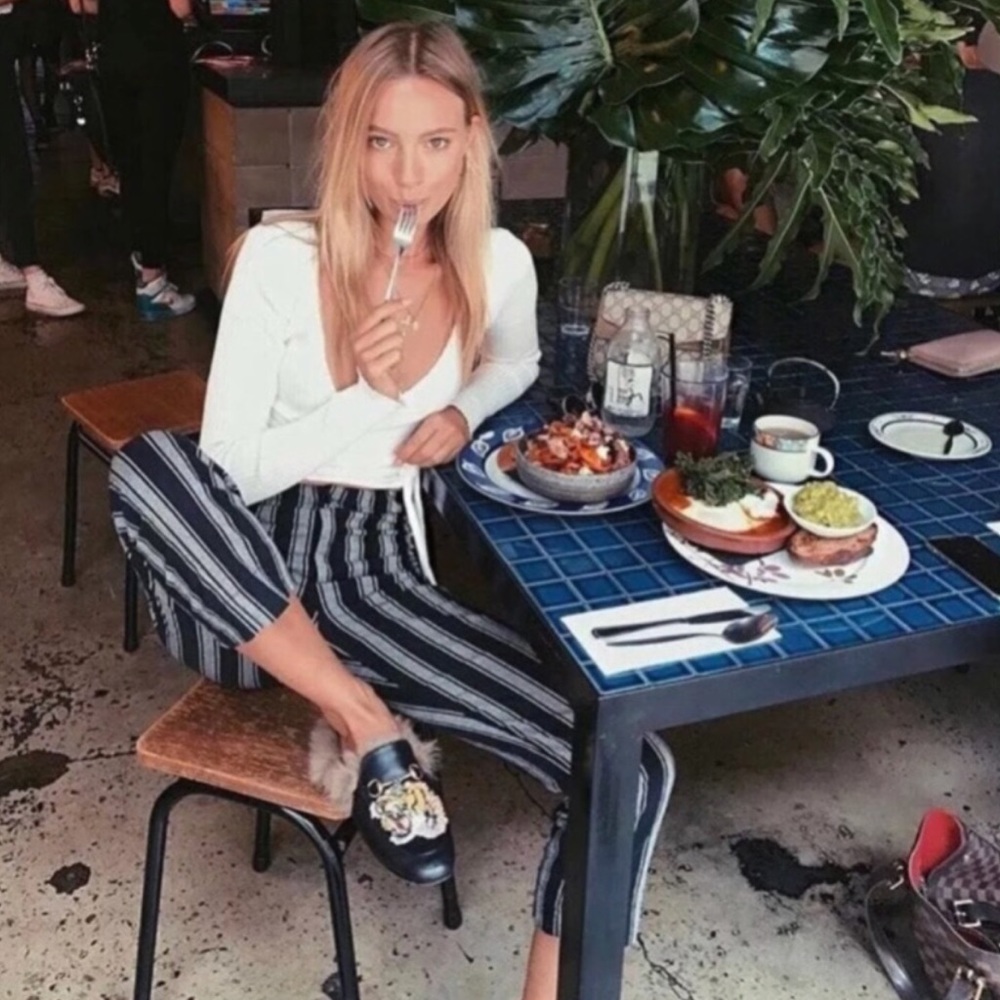 BRANDY MELVILLE TILDEN PANTS BLACK/GREY